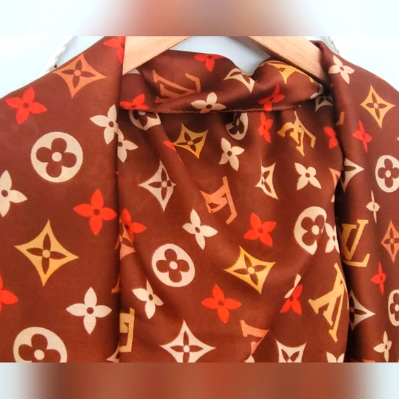 Louis Vuitton Silk Scarf - Picture 9 of 15